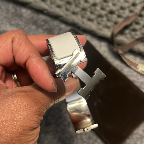 Hermes Clic H Bracelet White - Picture 15 of 15